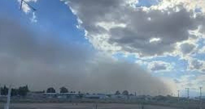 El viento traer&aacute; alivio: c&oacute;mo estar&aacute; el clima este martes en San Juan