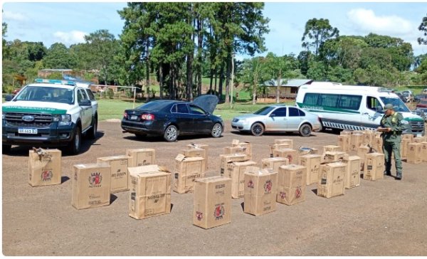 Misiones: usaban cuatro veh&iacute;culos robados para trasladar m&aacute;s de 126 mil paquetes de cigarrillos extranjeros