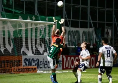 San Mart&iacute;n se hizo fuerte en casa y baj&oacute; a Quilmes 1-0