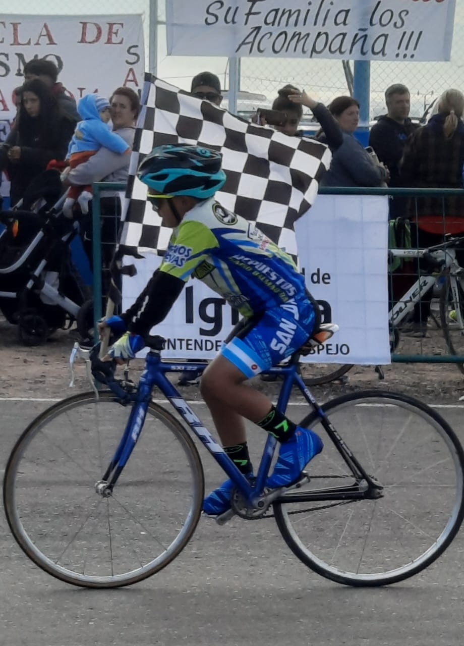 El Pollito Jonás Nievas  nuevamente  Campeón Nacional