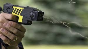 ¿Cómo funcionan las pistolas Taser que ya usa la Policía de San Juan?