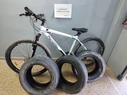 Recuperaron una bicicleta robada en Caucete y hallaron cubiertas de dudosa procedencia