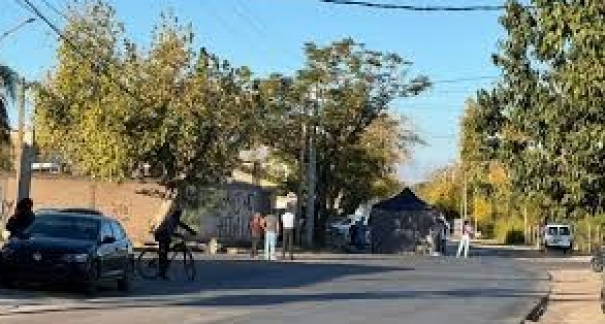 Tragedia vial en San Juan: un motociclista perdió la vida en un cruce de Capital