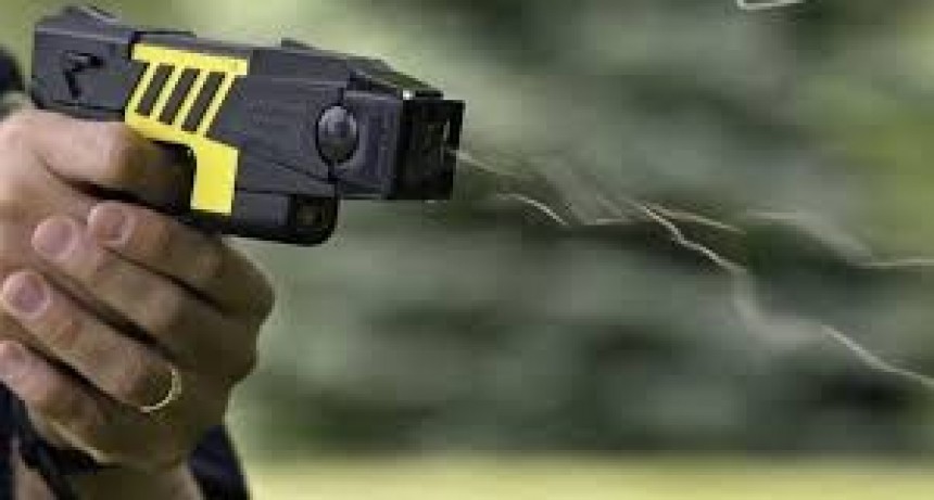 ¿Cómo funcionan las pistolas Taser que ya usa la Policía de San Juan?