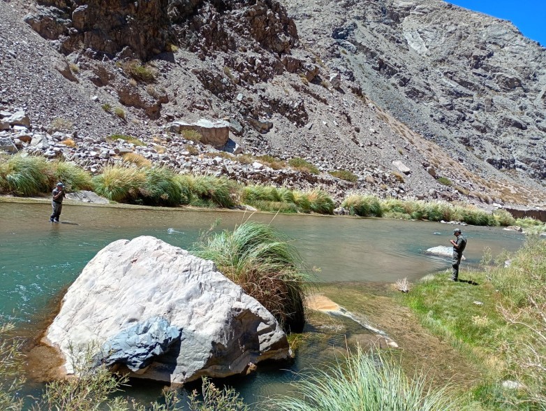 Comenz&oacute; la veda de pesca en sectores clave de r&iacute;os y diques de San Juan