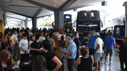 San Juan: crece la demanda de pasajes por el finde largo del 25 de Mayo