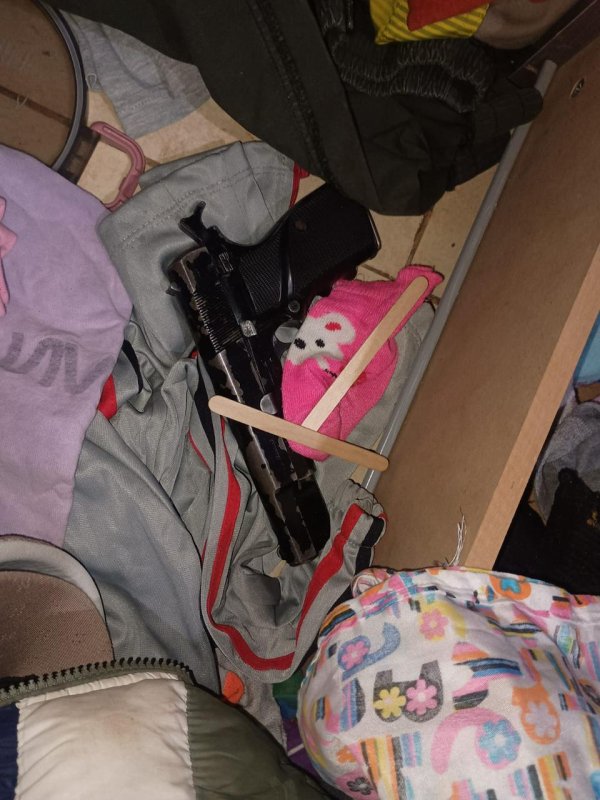 COMANDO RADIOEL&Eacute;CTRICO CENTRAL - Detienen a una pareja en Chimbas por tenencia ileg&iacute;tima de arma de fuego*