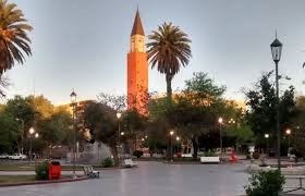 Jueves de Zonda en San Juan: viento fuerte levanta polvo y dispara temperatura a 20 °C