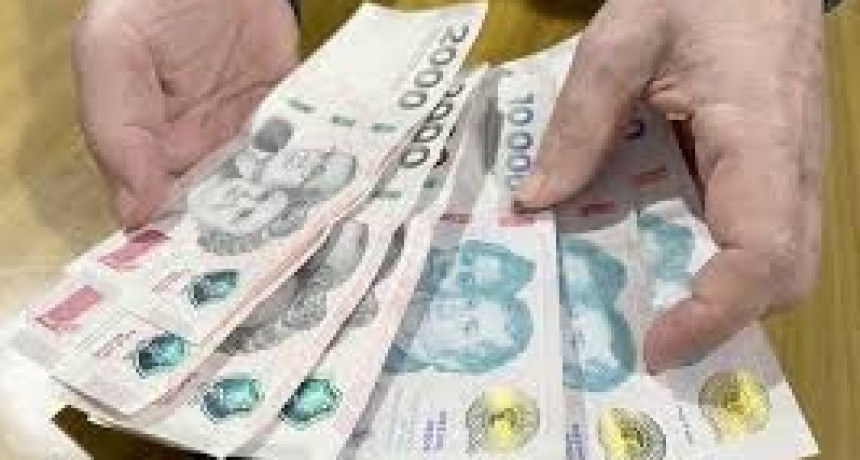 Los salarios le ganaron a la inflación: el poder de compra mejora por primera vez en un año