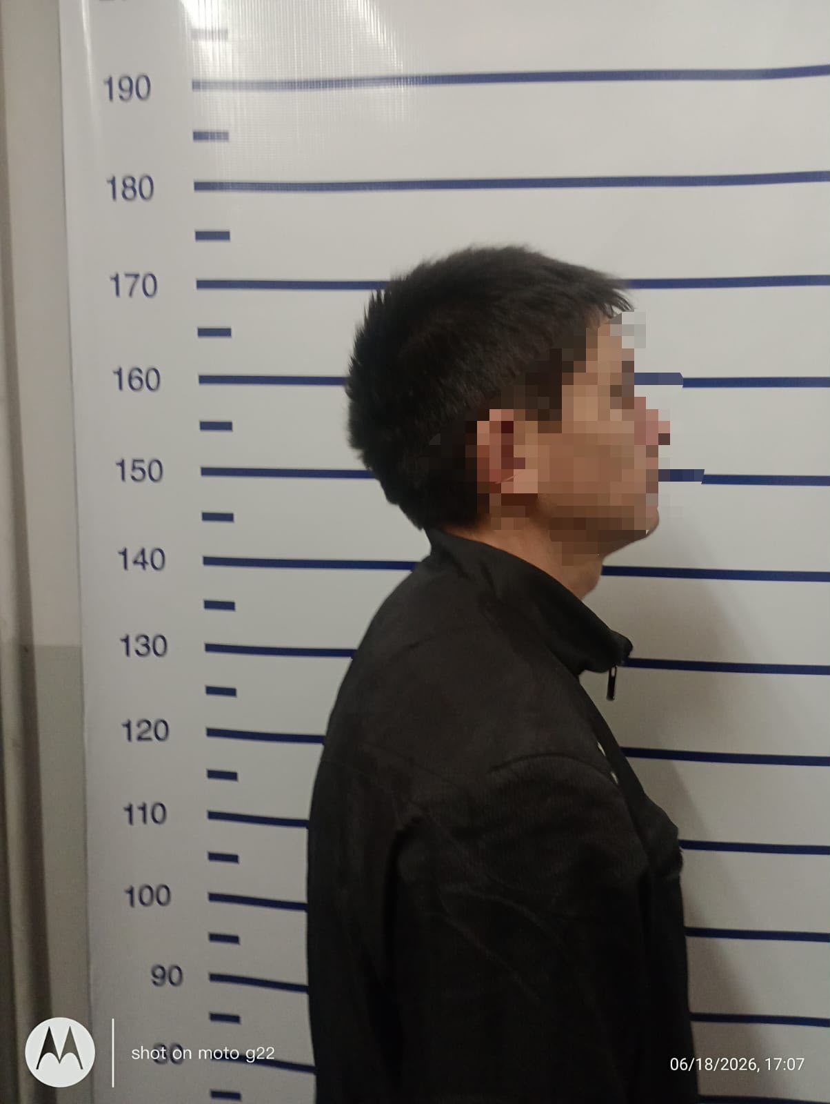 Detienen a un joven tras arrebatarle el celular a una menor en Capital