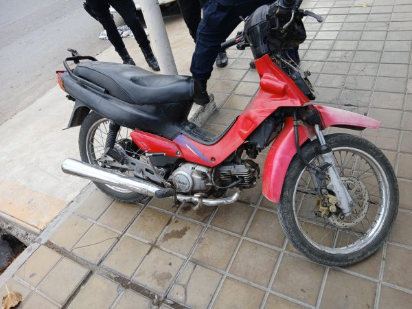 Detenido en Santa Luc&iacute;a por robar una moto en la v&iacute;a p&uacute;blica