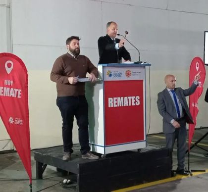 La Municipalidad de Chimbas Remata 10 Vehiculos fuera de Servicio