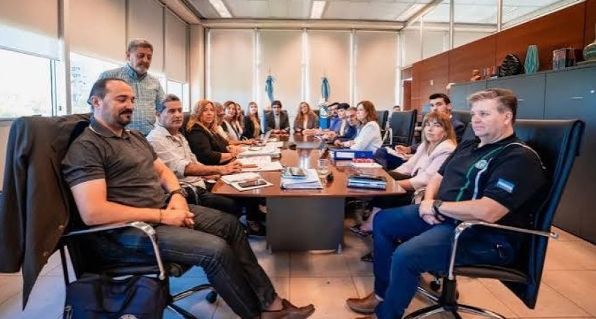 Tensi&oacute;n paritaria: Rechazo un&aacute;nime de los gremios docentes a la oferta del Gobierno y expectativa por una nueva propuesta