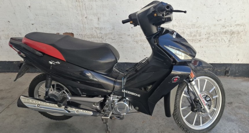 Sub Comisaria Buenaventura Luna - Recuperan motocicleta denunciada como robada