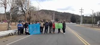 Vecinos de Usno, en Valle Fértil, Denuncian Abandono por los Constantes Cortes de Luz