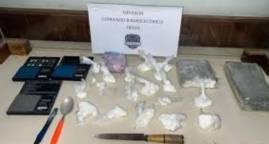 Detienen a un hombre con más de 2 kilos de cocaína en Rivadavia