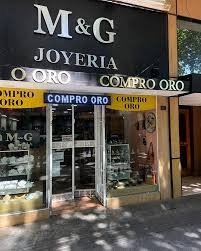Millonario robo a una joyer&iacute;a en la peatonal Tucum&aacute;n: ladrones encapuchados se llevaron m&aacute;s de 750 relojes en 4 minutos