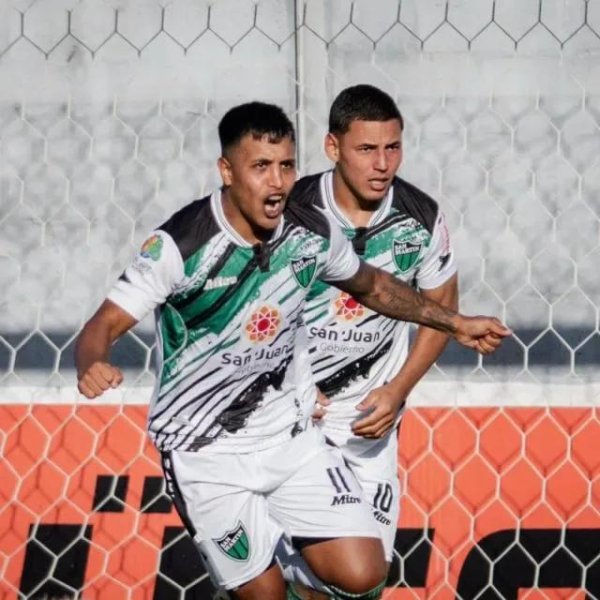 San Mart&iacute;n visita a Racing de C&oacute;rdoba