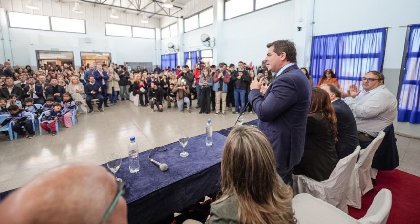 Orrego inaugur&oacute; la ampliaci&oacute;n de una escuela en Difunta Correa que brinda m&aacute;s espacios y herramientas para los estudiantes