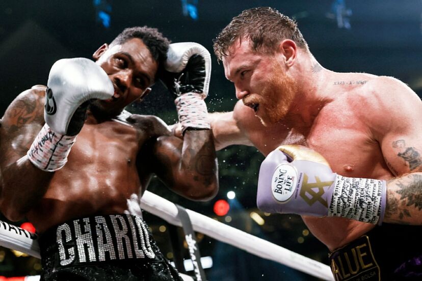 Terence Crawford humilló a Canelo y es campeón indiscutido en tres categorías