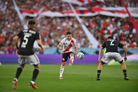 ¡Batacazo histórico en el Monumental! Riestra le ganó a River 2-1 y profundiza la crisis de Gallardo