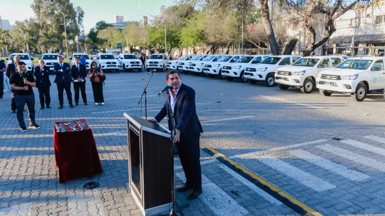 Orrego renov&oacute; la flota de Obras Sanitarias 