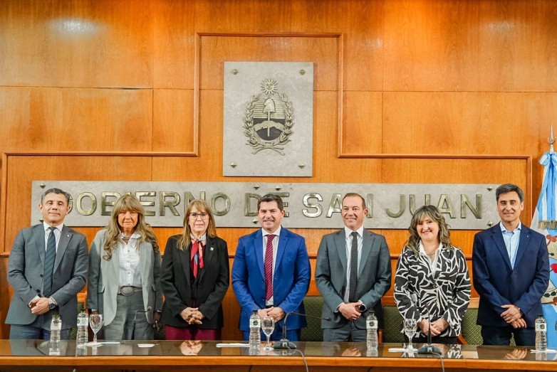 Odontolog&iacute;a en San Juan: firmaron un acuerdo para que alumnos de la UCCuyo hagan pr&aacute;cticas en hospitales p&uacute;blicos