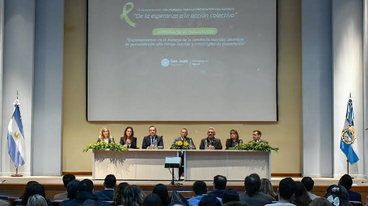 "No es solo un problema de salud mental": las claves de un especialista nacional en San Juan para prevenir el suicidio