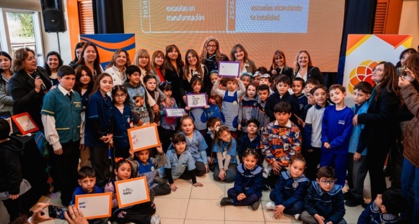 D&iacute;a de la Alfabetizaci&oacute;n en San Juan: alumnos expusieron sus trabajos en el Centro C&iacute;vico