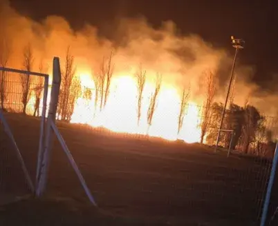 Voraz incendio en Rawson: las llamas avanzaron en General Acha y Agustín Gómez