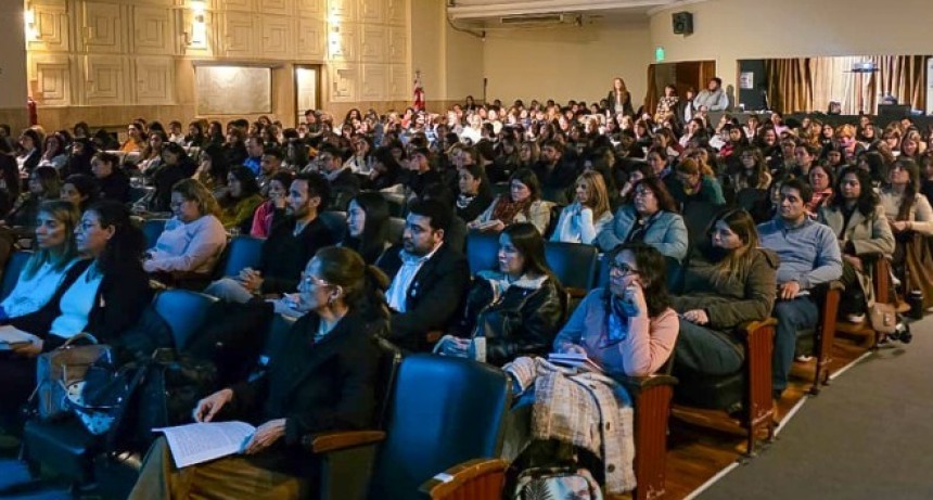 Capacitación sobre Autismo en San Juan: abren jornada sobre juego, movimiento e inclusión