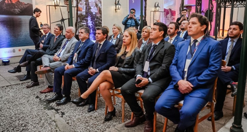 La Fiesta Nacional del Sol 2026 fue presentada en Buenos Aires bajo la temática "Parque Triásico"