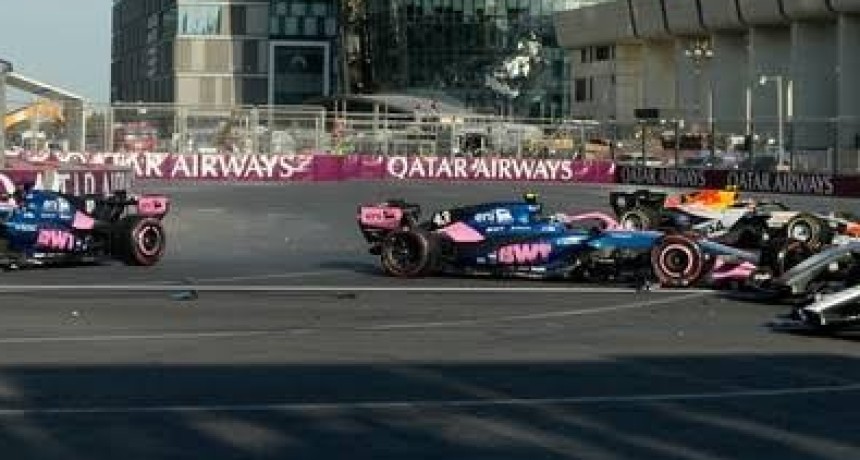 F1: Colapinto chocó en Azerbaiyán y asumió el error