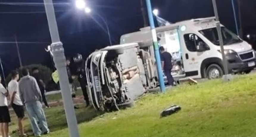 Volcó un automóvil sobre la Ruta 40 a la altura de la placita del Cristo, en Albardón