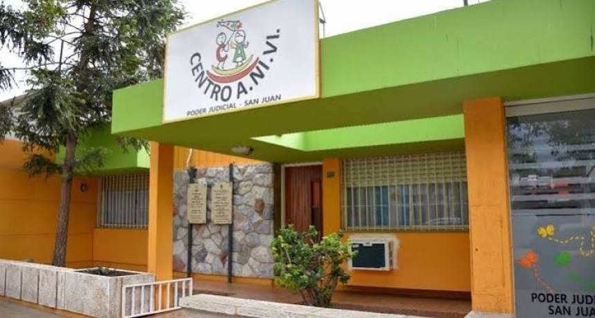 A los 15 años rompió el silencio en clase: la nota en papel que destapó años de abuso familiar