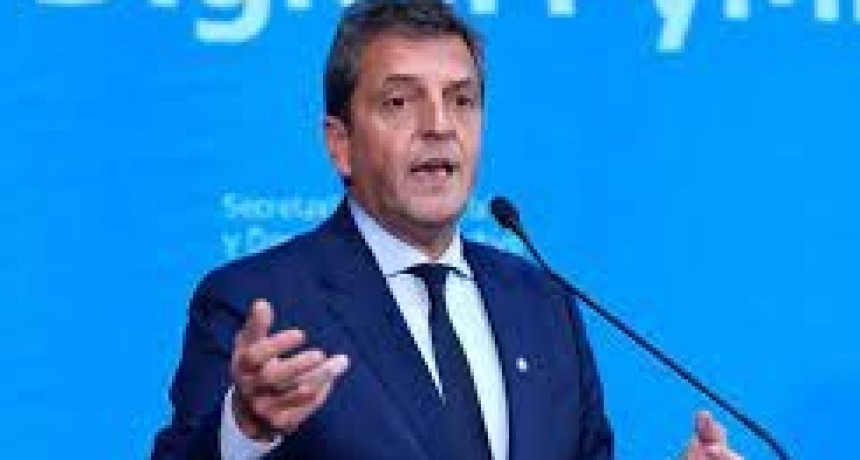 Sergio Massa cerró su campaña en una fábrica y junto a trabajadores