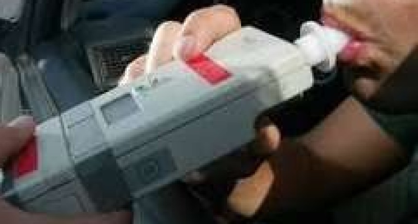 Choque y 1,47 de alcohol en sangre: una menor volc&oacute; con dos amigas en Ruta 20 en Caucete
