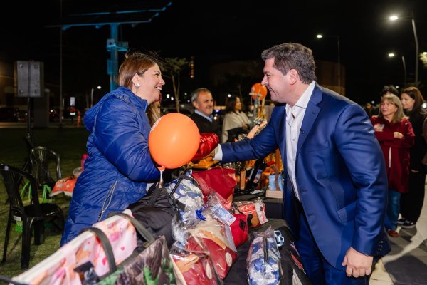 Orrego recorri&oacute; la Expo Mam&aacute;, con m&aacute;s de 150 artesanos y emprendedores sanjuaninos