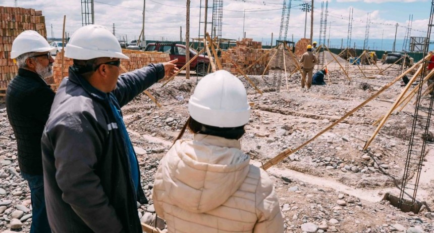 Daniela Rodr&iacute;guez recorri&oacute; las obras del nuevo Polideportivo Techado de Chimbas