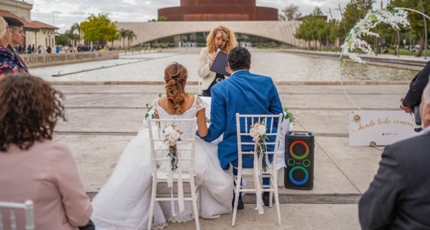 Matrimonios Emblem&aacute;ticos en San Juan: se casaron en la Estaci&oacute;n San Mart&iacute;n y ya suman 13 bodas en el programa