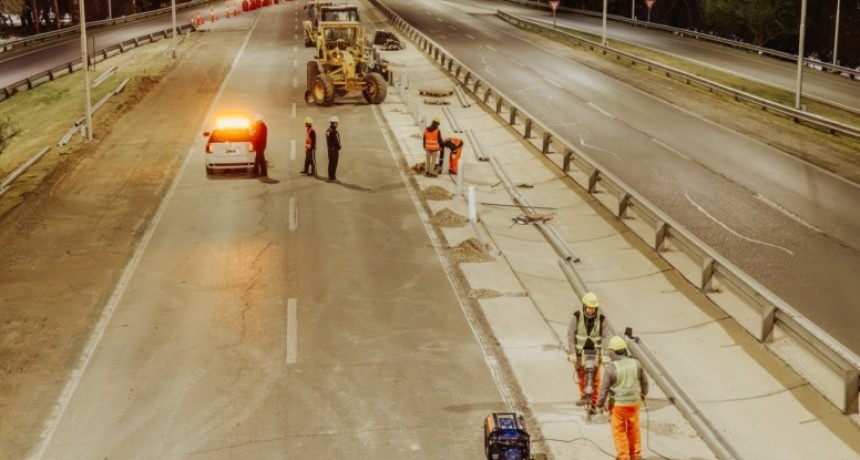 Avenida Circunvalaci&oacute;n: intensifican las obras de repavimentaci&oacute;n y trabajan las 24 horas en el anillo interno