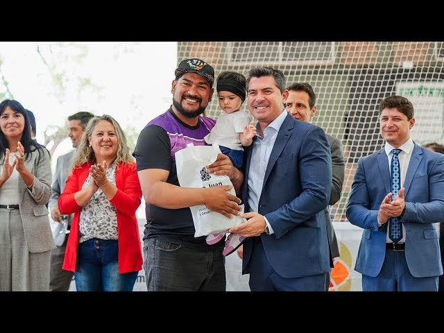 Orrego Entregó Casi 4000 Anteojos en Santa Lucía e Impulsó el Penúltimo Operativo San Juan Cerca 2025