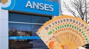 Asignaciones Familiares SUAF: quiénes cobran los $108.000 extra de ANSES en diciembre de 2025 