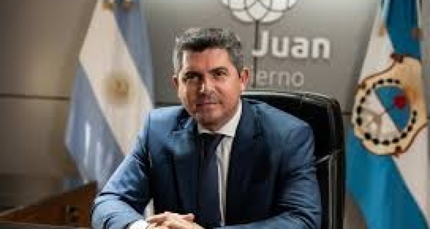 El gobernador Orrego anunció un bono para los empleados públicos