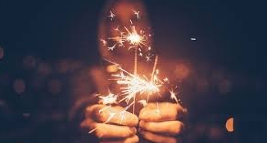 Caucete: un ni&ntilde;o de 11 a&ntilde;os en terapia intensiva tras explotar un bid&oacute;n con nafta y pirotecnia